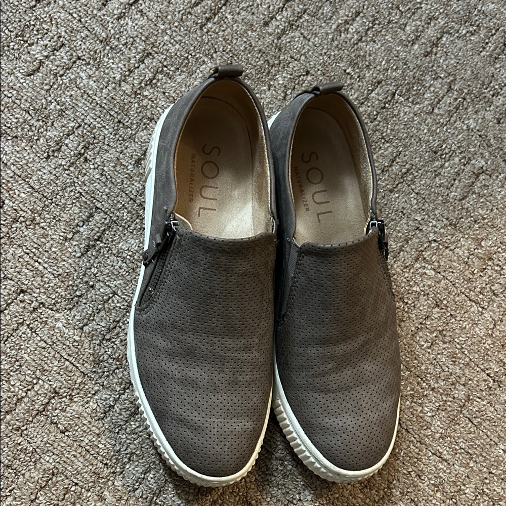 SOUL Naturalizer Charcoal Slip-On Sneakers